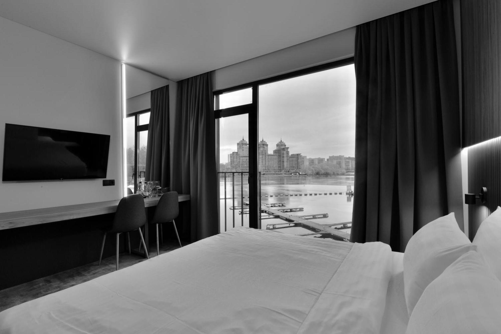 Hotel Fregat Kiev Ngoại thất bức ảnh