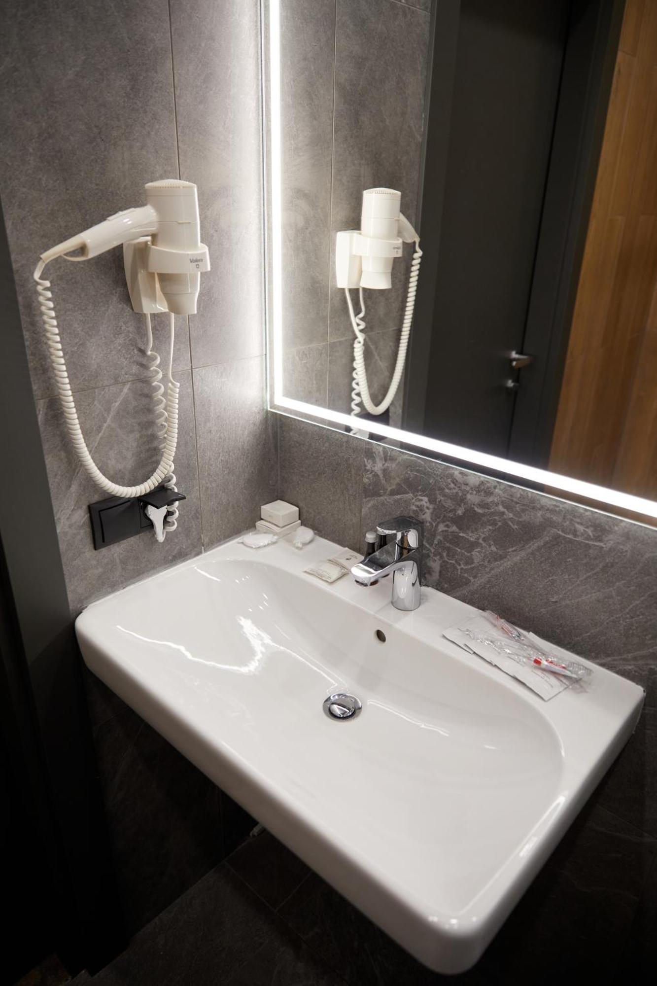 Hotel Fregat Kiev Ngoại thất bức ảnh